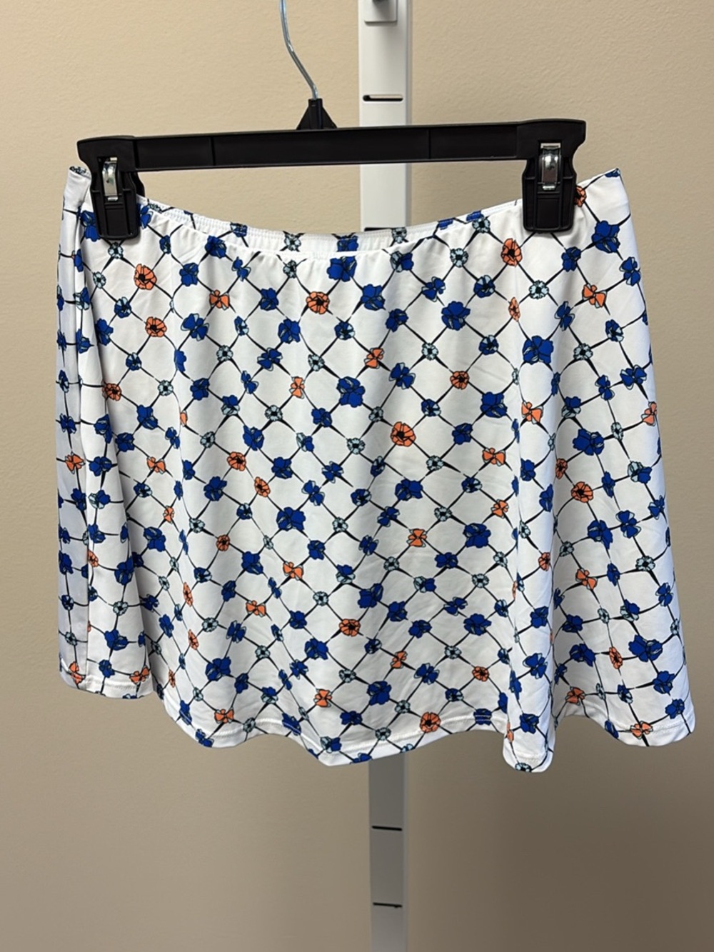 Tail White Circle Skater Skort with Blue & Orange Floral Lattice
